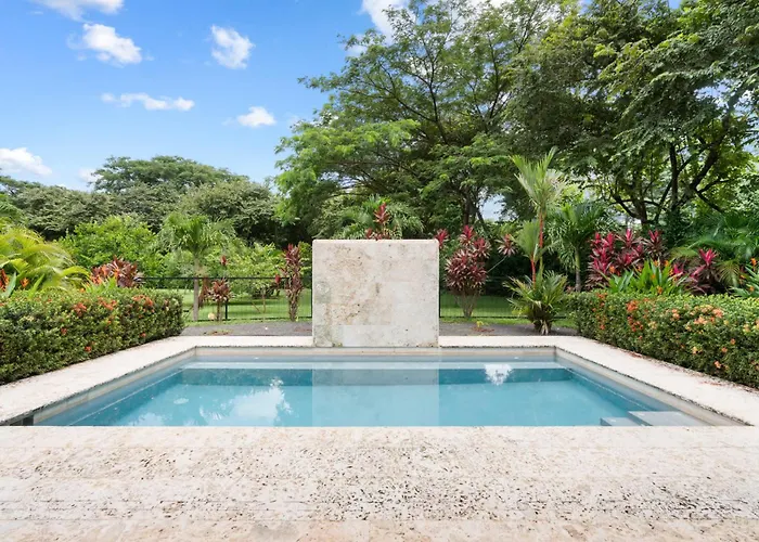 Beautiful In A Gated Neighborhood Walking Distance To The With Garden Views And A Pool Brasilito